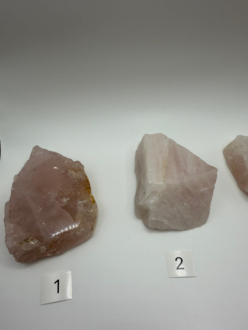 Halbpolierte Rosenquarze
