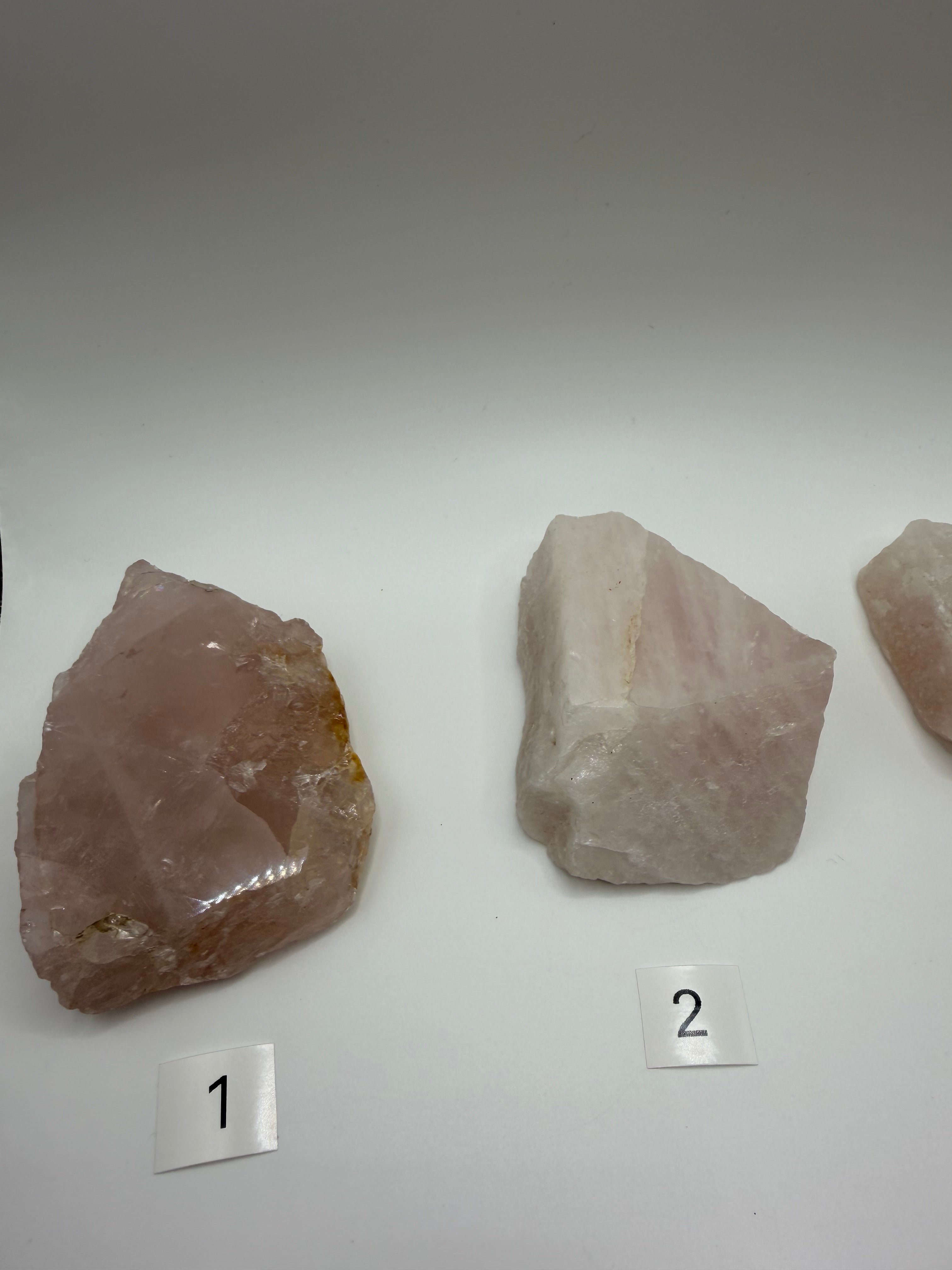 Halbpolierte Rosenquarze