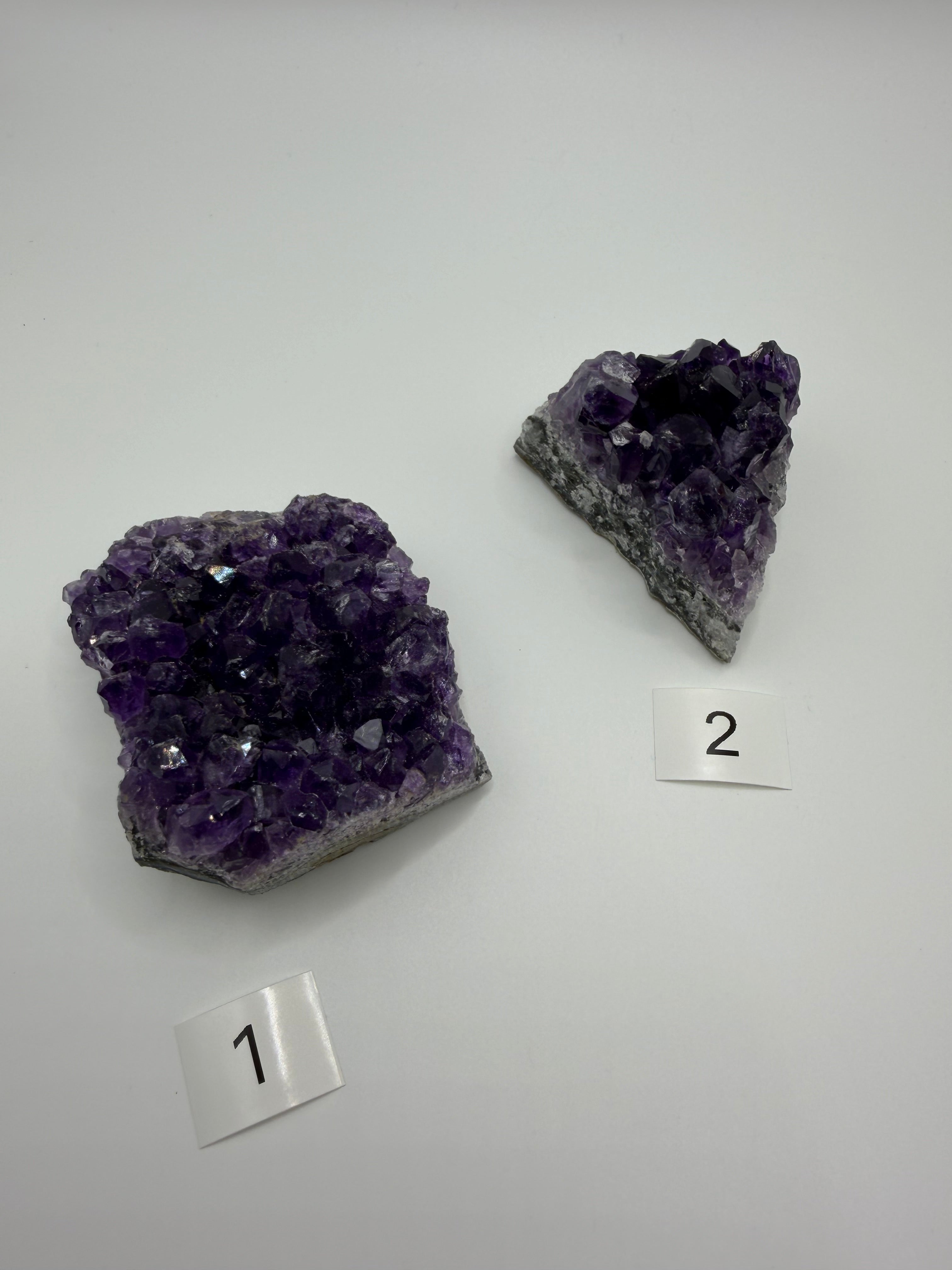 Amethyst free form mit Kristallen