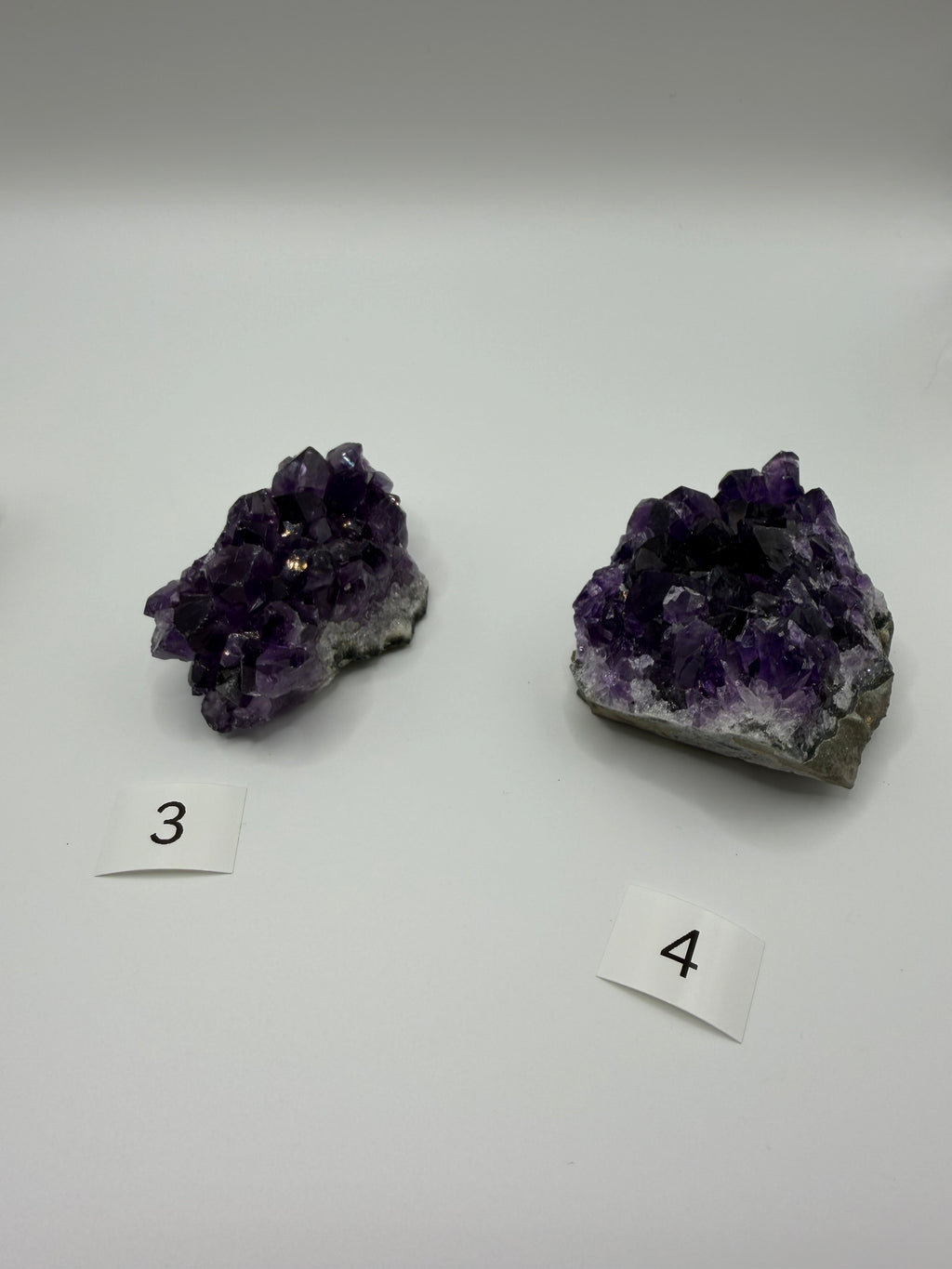 Amethyst free form mit Kristallen